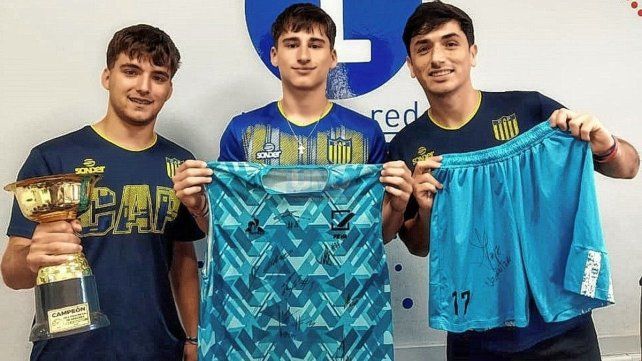 Paracao reúne fondos para competir en el templo