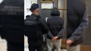 De Oroño y Pellegrini a la comisaría: huyó alcoholizado de un control pero lo arrestaron