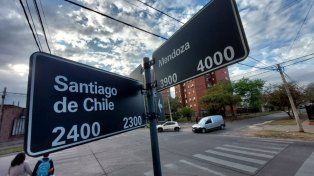 La esquina de Santiago de Chile y Mendoza fue uno de los puntos donde una vecina de barrio Roma sufrió un violento robo