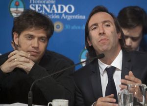 Lorenzino se cayó de su moto en plena autopista