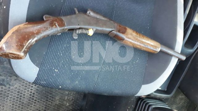 Monte Vera: amenazó a su padre de muerte y terminó preso junto a su novia