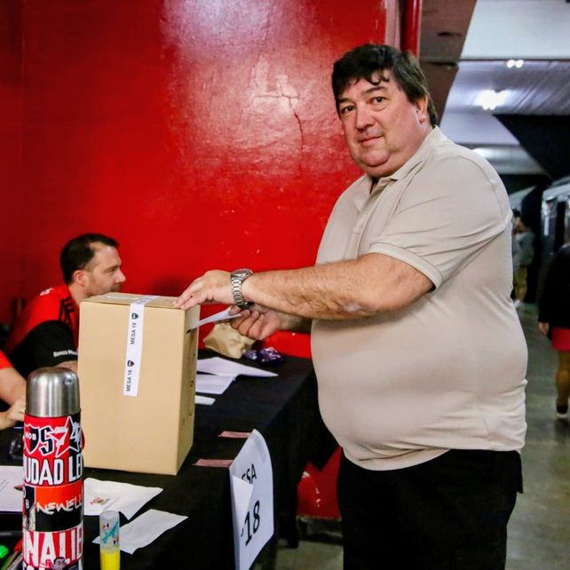 Guillermo Muñoz, candidato a presidente por la agrupación 8 de Marzo.