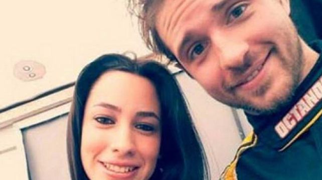 Así es Mechy Rohrer, la protagonista del video hot con dos pilotos