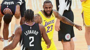 Los Lakers se quedaron con el clásico ante Los Ángeles Clippers en la NBA