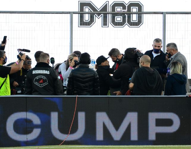 Fue un error llevar a Diego Maradona a la cancha