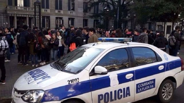 Chau mierdas, el mensaje de una chica de 15 años que intentó suicidarse