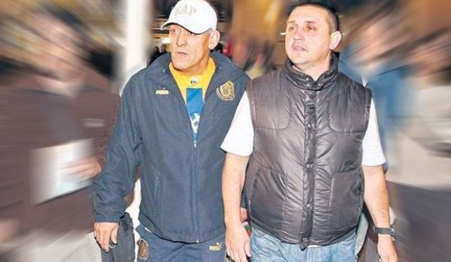 Cara de goma Navarro junto a su jefe
