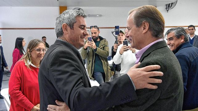 Gustavo Bordet: Apoyamos a todos los intendentes por igual
