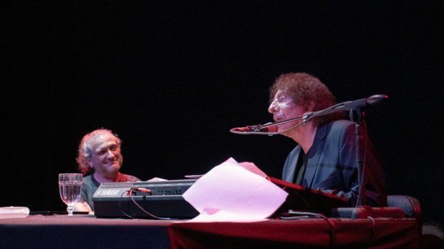 Alejandro Dolina volvió a Rosario para hacer junto Darío Sztanszrajber “La conversación infinita” en el Teatro Broadway