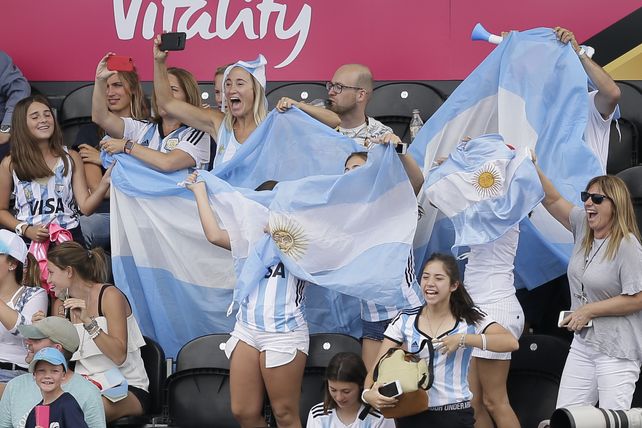 Las Leonas golearon a España en el primer partido del Mundial de Hockey