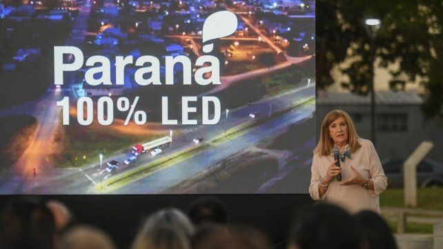 La Municipalidad lanzó el programa Paraná 100% LED.