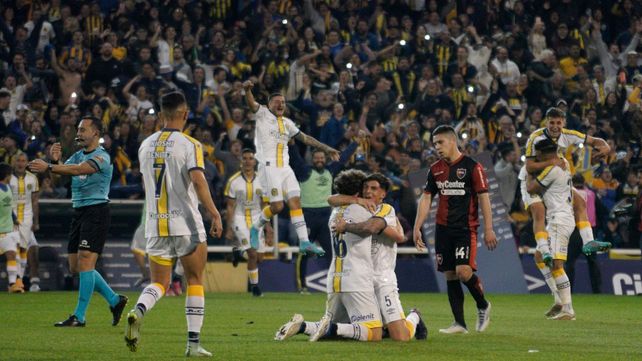 Espinoza marca el final y Central se abraza a una victoria edificada a través de la impronta que le dio el Apache Carlos Tevez.
