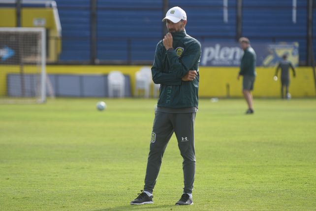 El Kily lo pensó y se inclinó por Sangiovani en lugar de Ojeda.
