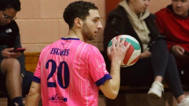 Santiago Escanes busca el sueño nacional con Club Voleibol Gandia.