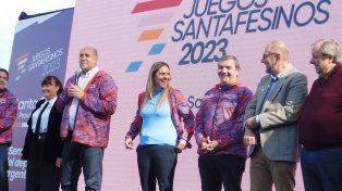 El gobernador Omar Perotti encabezó el acto de los Juegos Santafesinos en el Card.