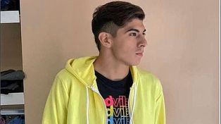 Gran conmoción causó en la ciudad de Ceres (departamento San Cristóbal) el homicidio de un joven jugador de fútbol, de 19 años de edad, llamado Ayrton Repetti (foto).