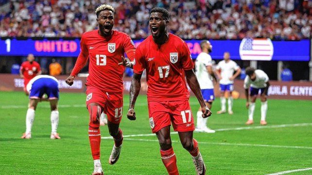 Panamá dio la sorpresa al vencer a Estados Unidos 2-1. Panamá dio la sorpresa al vencer a Estados Unidos 2-1.