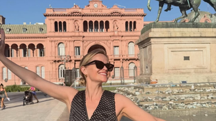 La actriz Reese Witherspoon eligió Buenos Aires para una escapada cultural y gourmet que coincidió con su cumpleaños número 50