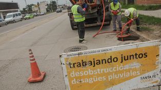 Por la emergencia hídrica intensifican los trabajos de limpieza en los desagües