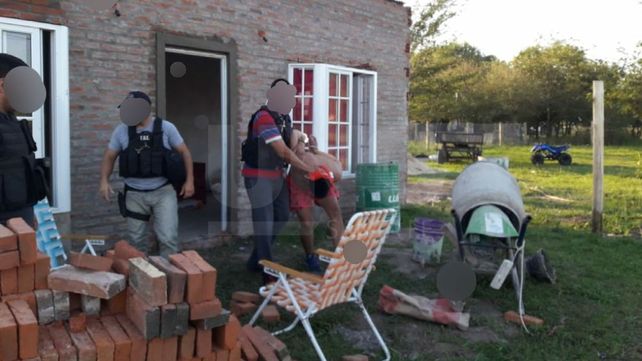 Aguantado. En una vivienda en construcción se encontraba el muchacho que era buscado.&nbsp;