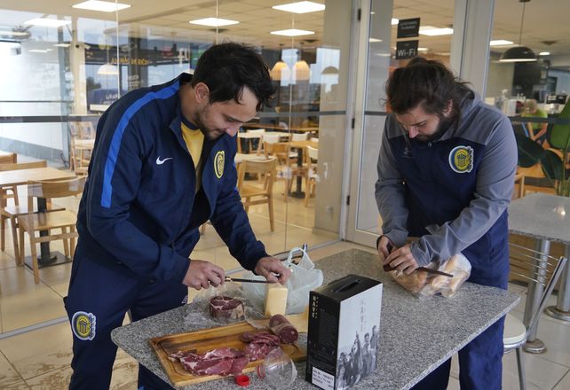 Los hinchas de Central le pusieron color a la autopista a Córdoba