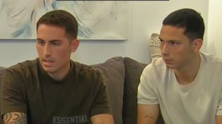 Cufré y Osorio durante la nota grabada por el canal Ocho de Tucumán: “Perdimos la familia y el trabajo”, dijeron.