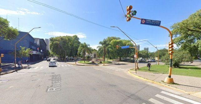 La transitada esquina de Rivadavia y Tucumán.&nbsp;