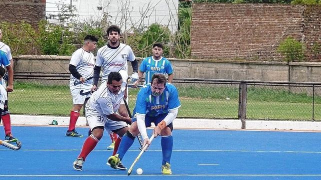 La Salle Jobson y Banco Provincial repartieron puntos en el torneo Dos Orillas de caballeros.
