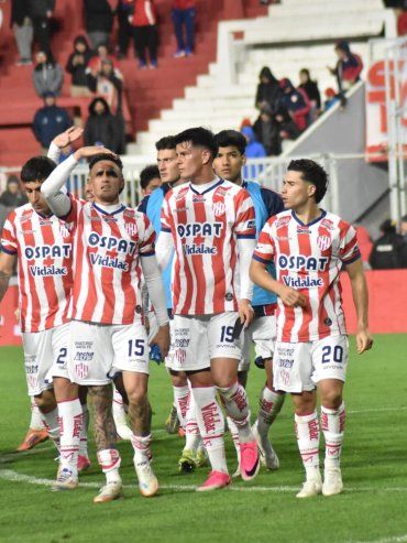 Los llamativos casos de los tres juveniles que quedaron relegados en Unión