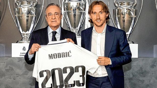 Luka Modric renovó con Real Madrid por una temporada más