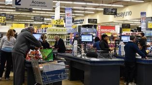 ¿Habrá cláusula gatillo para los empleados de comercio por la inflación?