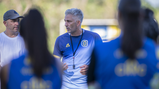 Maximiliano Blanco es el nuevo entrenador de Central en el fútbol femenino.