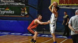 Colón eliminó a GyE y está en las semifinales del Torneo Oficial U19 de Básquet.