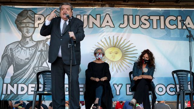 Marcharon contra la Corte Suprema en Buenos Aires y también en Paraná