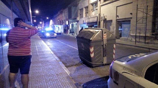 Una joven cayó de un balcón en pleno centro