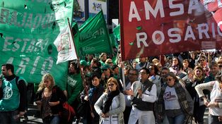 Estatales piden un acuerdo superior a la inflación y con cláusula de revisión