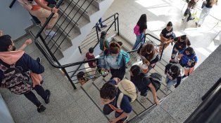 La Facultad de Trabajo Social, que depende de la Universidad Nacional de Entre Ríos (UNER) extendió hasta el miércoles la inscripción a las licenciaturas en Ciencia Política y en Trabajo Social