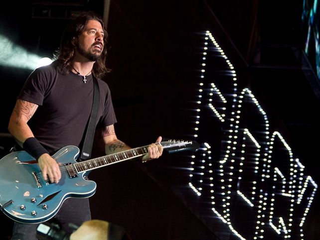 Foo Fighters y una clase de rock en el Monumental