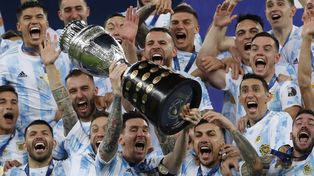 Planazo de domingo II: la vuelta al mundo de Lionel Messi en más de cien fotos
