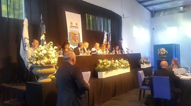 Mirá en vivo: se llevan a cabo las elecciones para la presidencia de la AFA