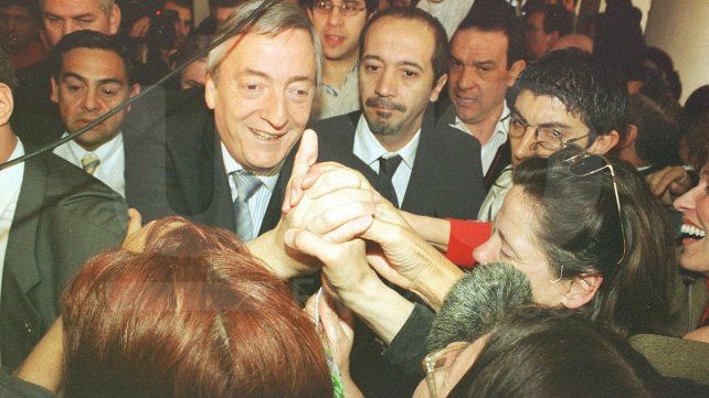 El día que Néstor Kirchner llegó a Paraná para dar una mano los docentes