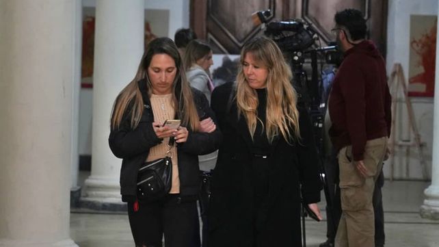 Carla y Vanessa perdieron a familiares por el fentanilo contaminado. Exigen justicia.