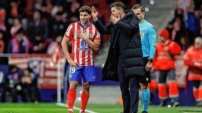 Diego Simeone considera que Julián Álvarez es el mejor jugador del mundo.