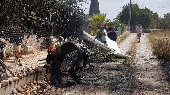 Mallorca. Restos de las aeronaves cayeron cerca de las casas.