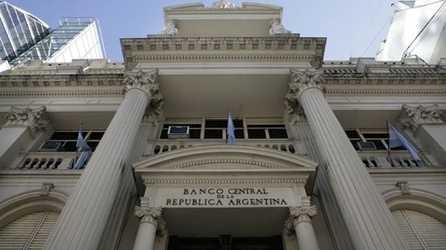 tensión de precios. El Banco Central no encuentra el camino para cumplir su propia meta de inflación.