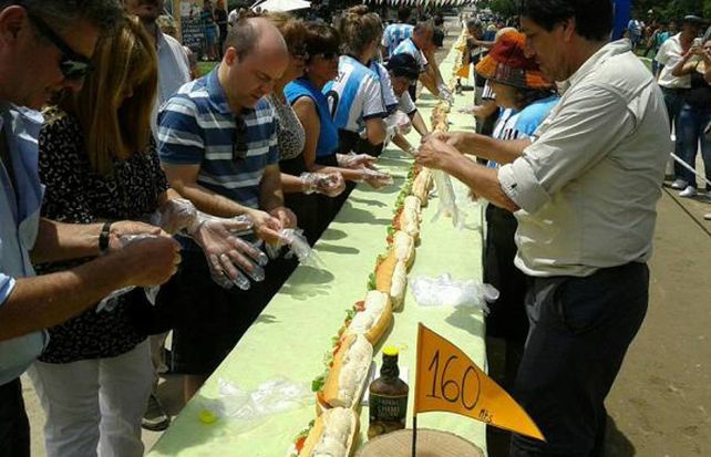 Superchori. Tiene tonada cordobesa y va en busca del record Guinness.