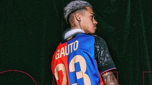 Juan Gauto fue presentado como nuevo jugador de Basilea