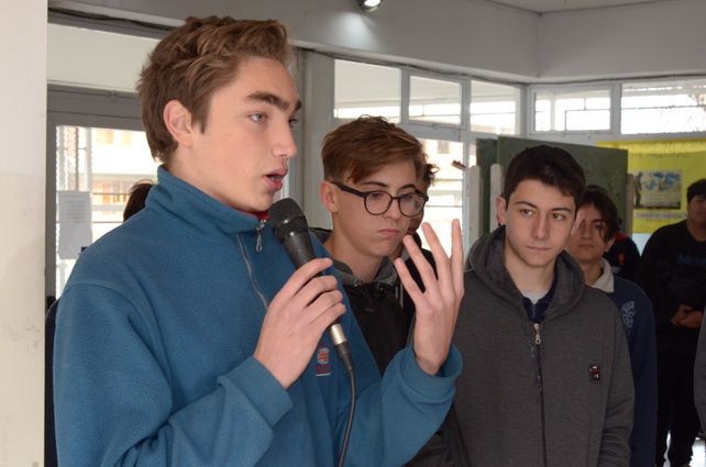Al Club de Ciencias lo integran unos 30 alumnos