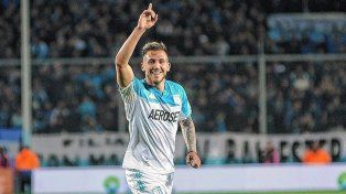 Piovi entrenó a la par y está para jugar el clásico en Racing