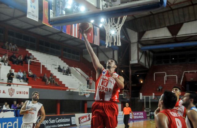 Uni&oacute;n terminar&iacute;a la Liga Argentina en setiembre.